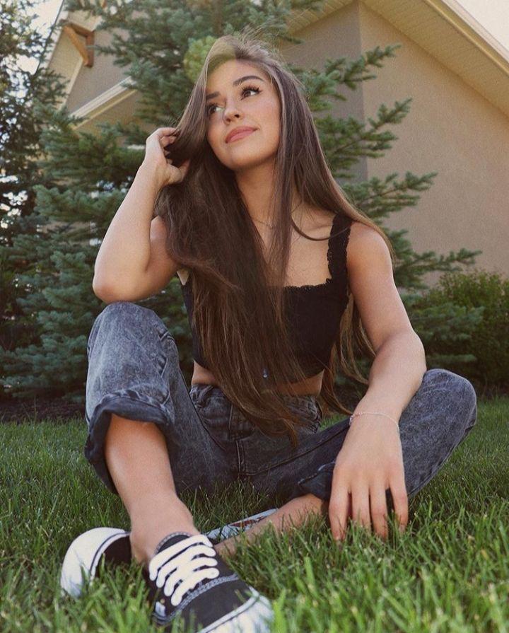 <em><strong>Alejandra R.</strong></em>